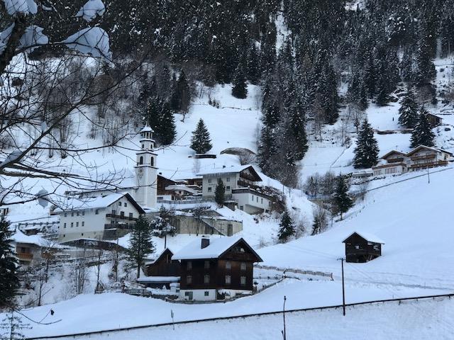Das Dorf im Schnee