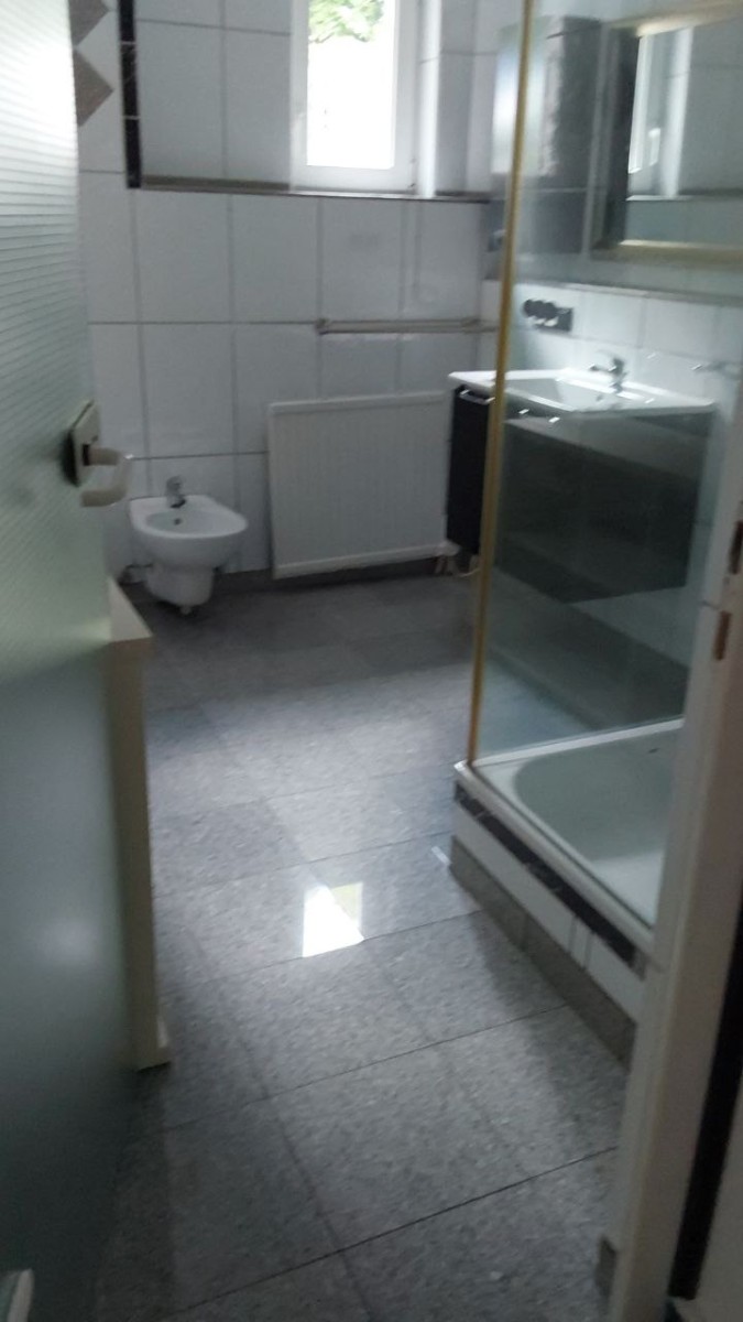 Whg. 2, Bad 