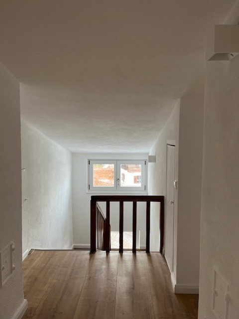 Whg. 3 - Aufgang zum DG